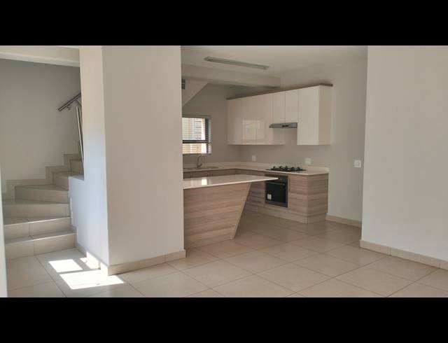 3 BEDROOM DUPLEX FOR SALE IN EQUESTRIA